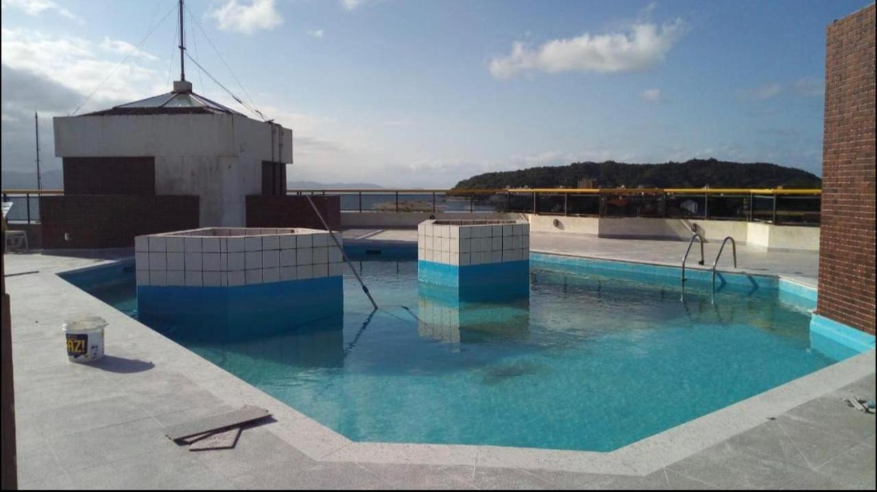 Condominio Frente Do Mar! Lindo Apartamento! フロリアノポリス エクステリア 写真
