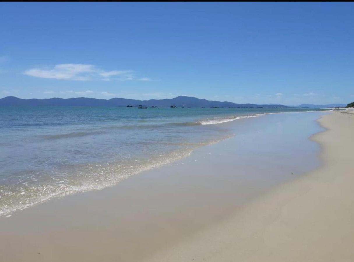 Condominio Frente Do Mar! Lindo Apartamento! フロリアノポリス エクステリア 写真